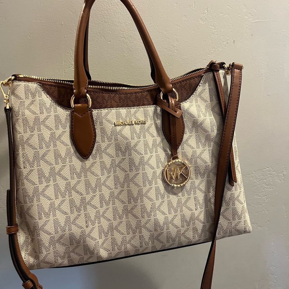 Michael Kors Brown and Cream Signature Tote Bag and matching wallet